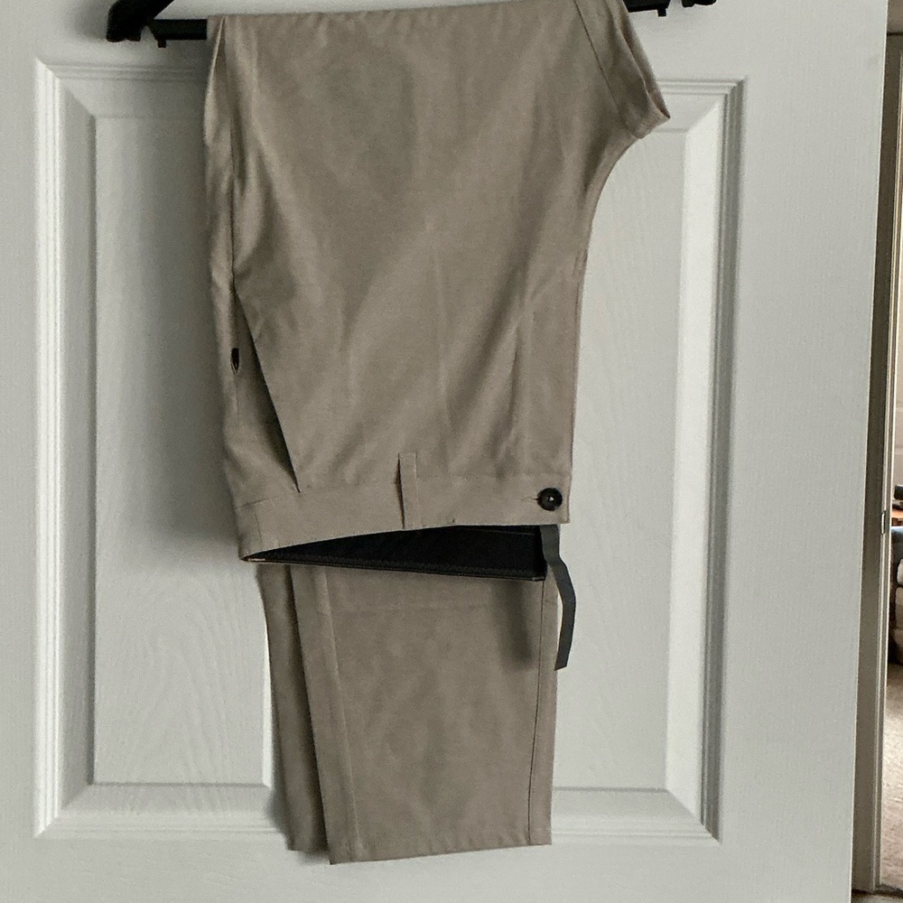 Vuori Men's Tan Chinos